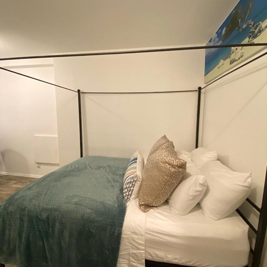 Modern Rental Brooklyn'S Hidden Gem New York Exterior photo